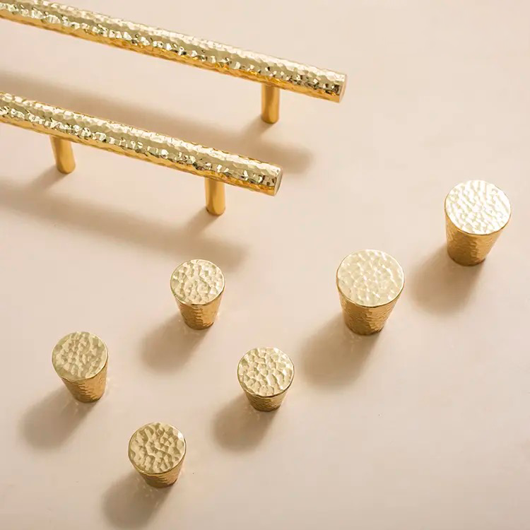Kaya - Hammered brass