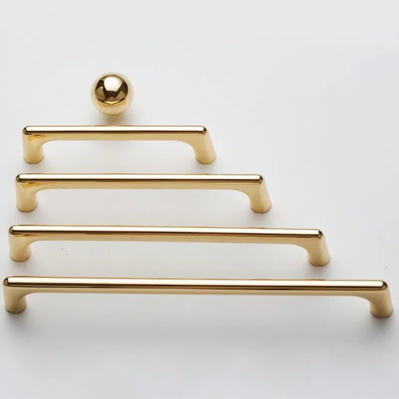 Gigi - Gold with rounded shapes