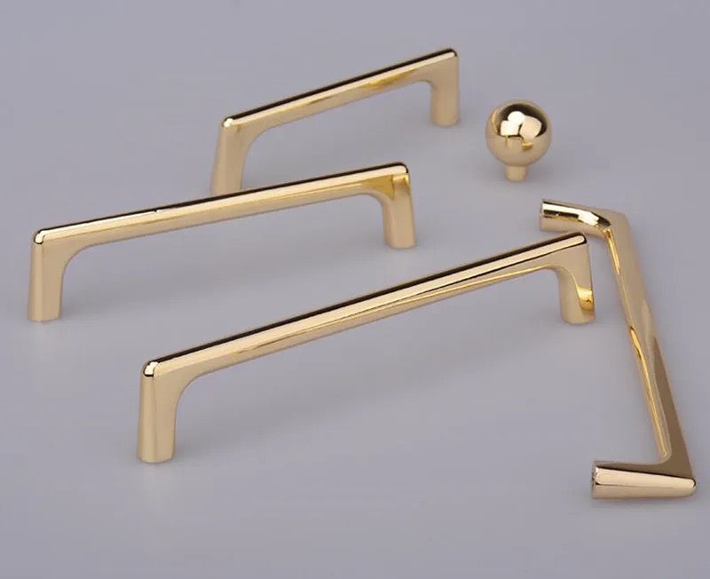Gigi - Gold with rounded shapes