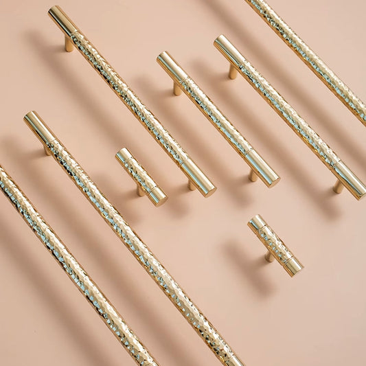 Saya - Hamrad polerad mässing