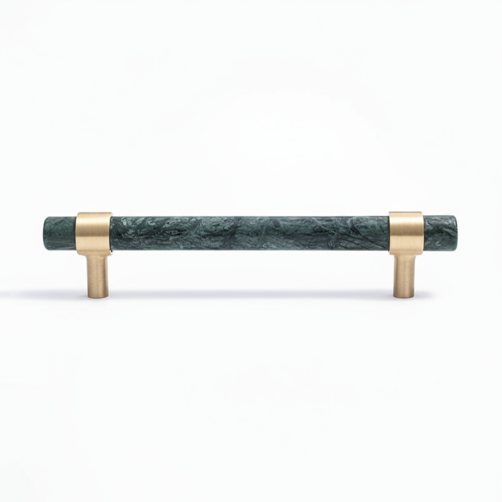 Kia - Grön marmor och borstad mässing