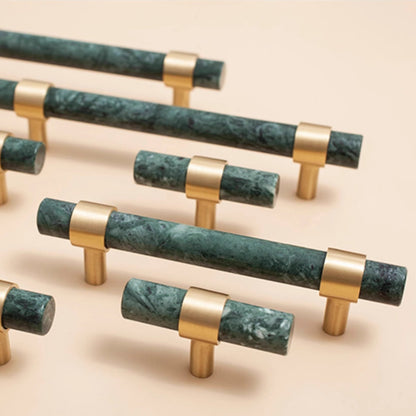 Kia - Grön marmor och borstad mässing