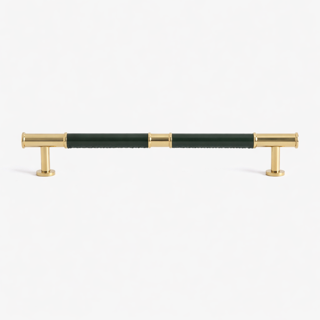 Tuva - Mässing och läder - Pine Green