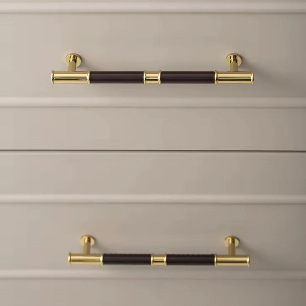 Tuva - Mässing och läder - Burgundy