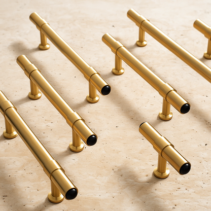 Emy - Mässing och Obsidian sten