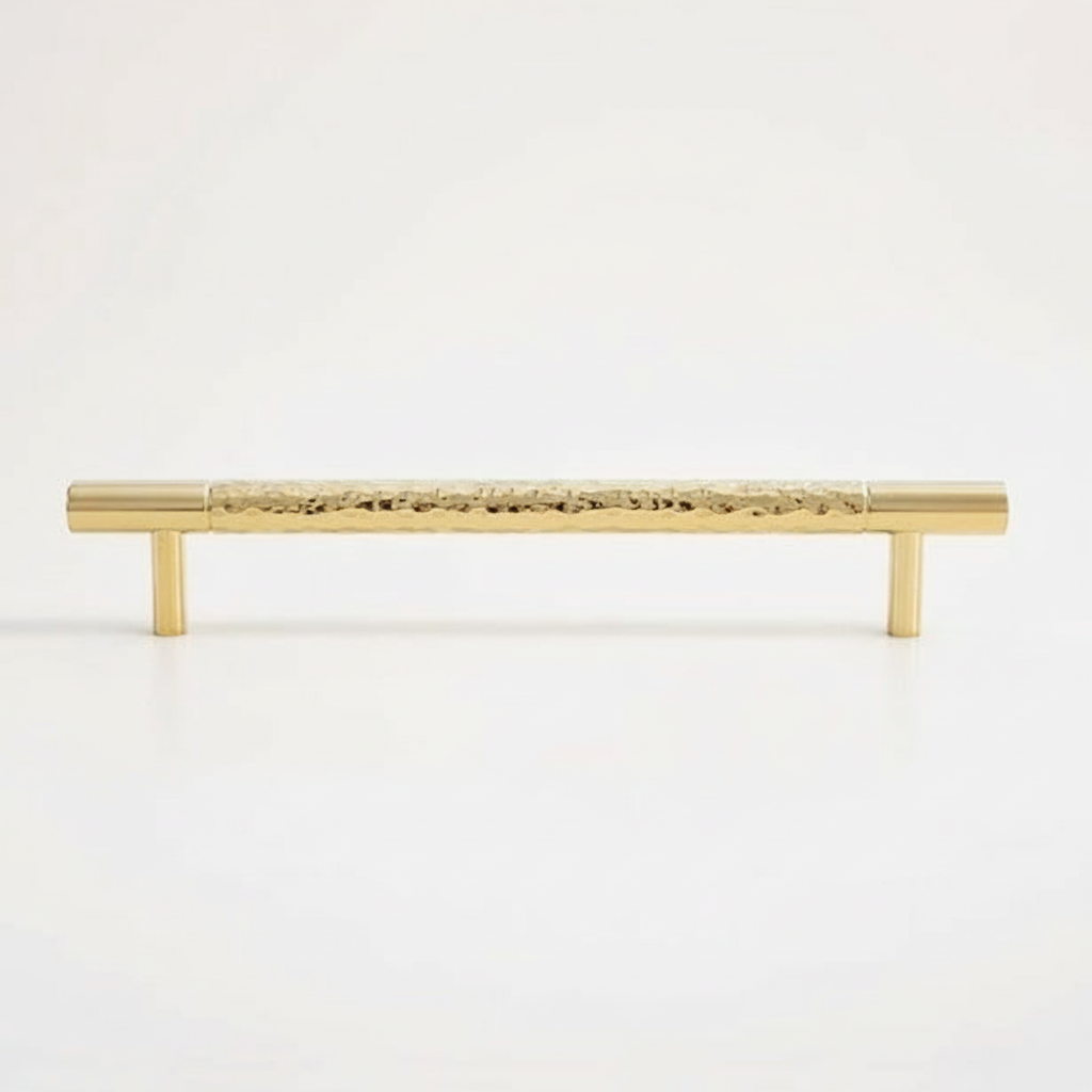 Saya - Hamrad polerad mässing