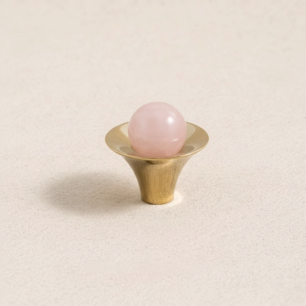 Orin - Knopp i mässing med äkta kristall